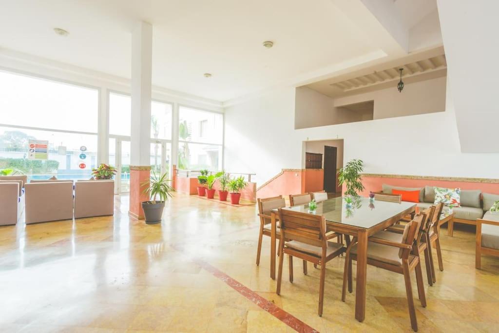 Lovely 2 Bedroom Vacation Home With Pool/Beach Skhirate Exteriör bild